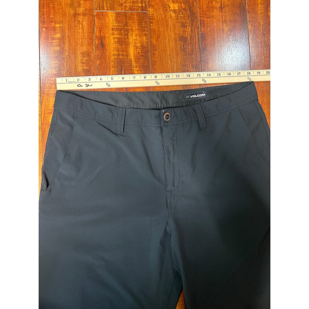 Volcom Men’s Black Hybrid Chino Shorts Size 36 Golf Skate Performance 10” - Picture 4 of 8